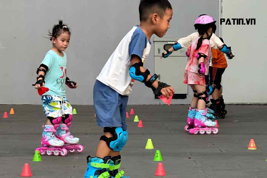 giày patin cho bé 5 tuổi 5