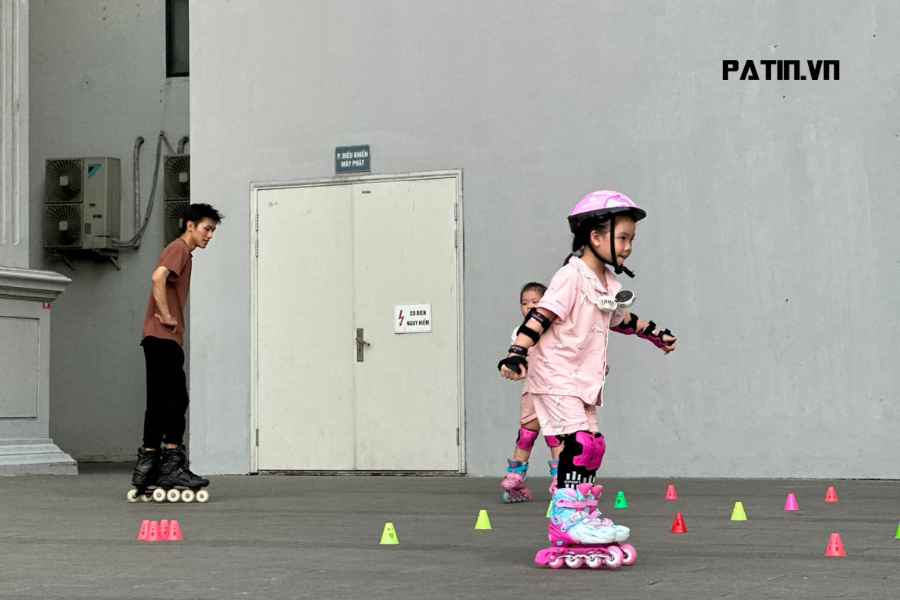 giày patin tại Mê Linh 4
